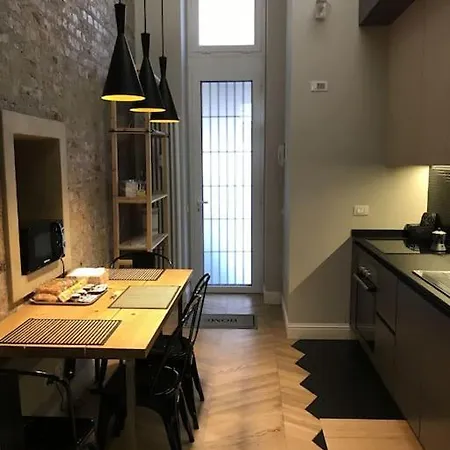 Dezza Loft ミラノ