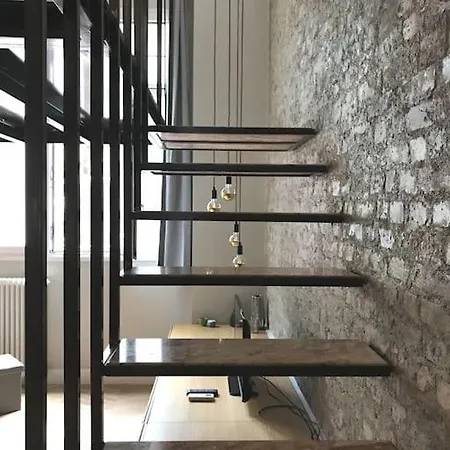 Dezza Loft Apartament