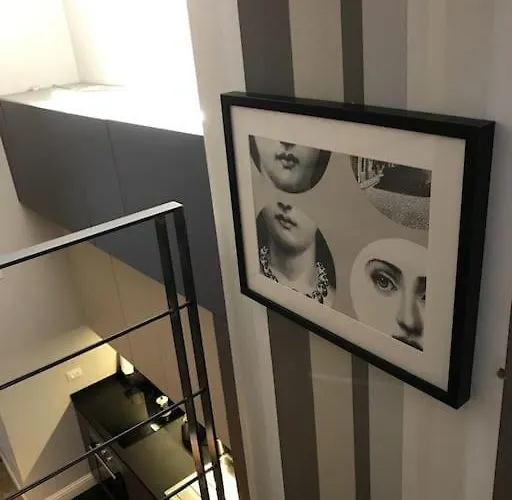 Dezza Loft * Милан