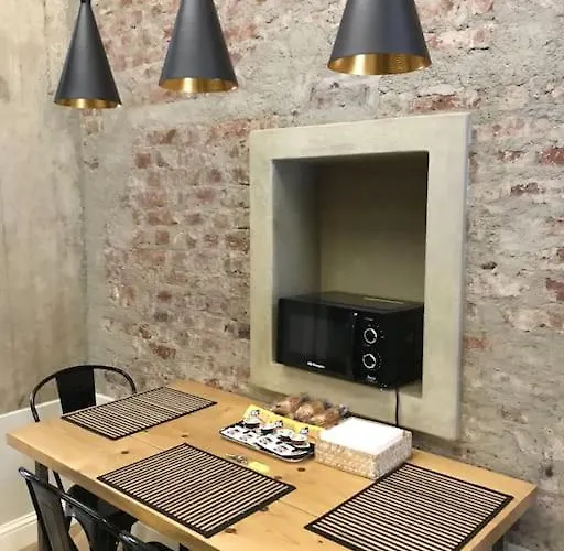 Dezza Loft Милан